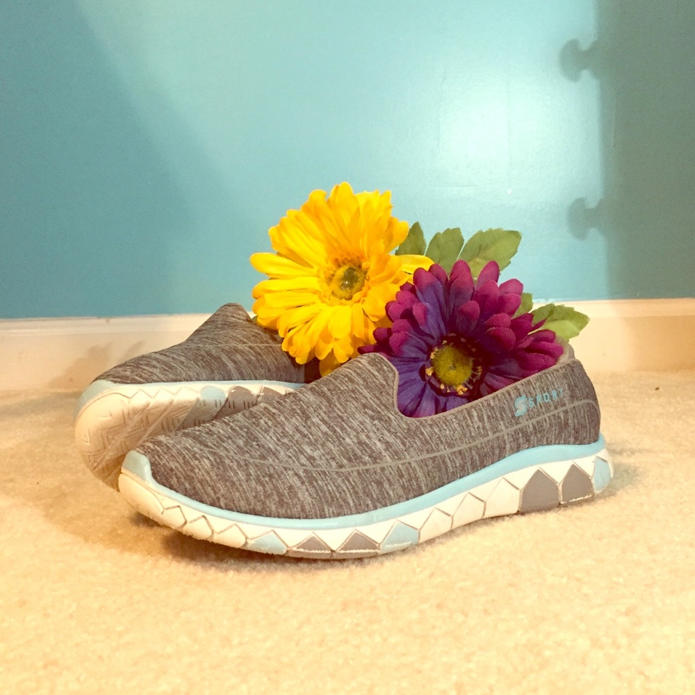 (Not Sketchers!) Cute woman’s slip on sport shoes!
